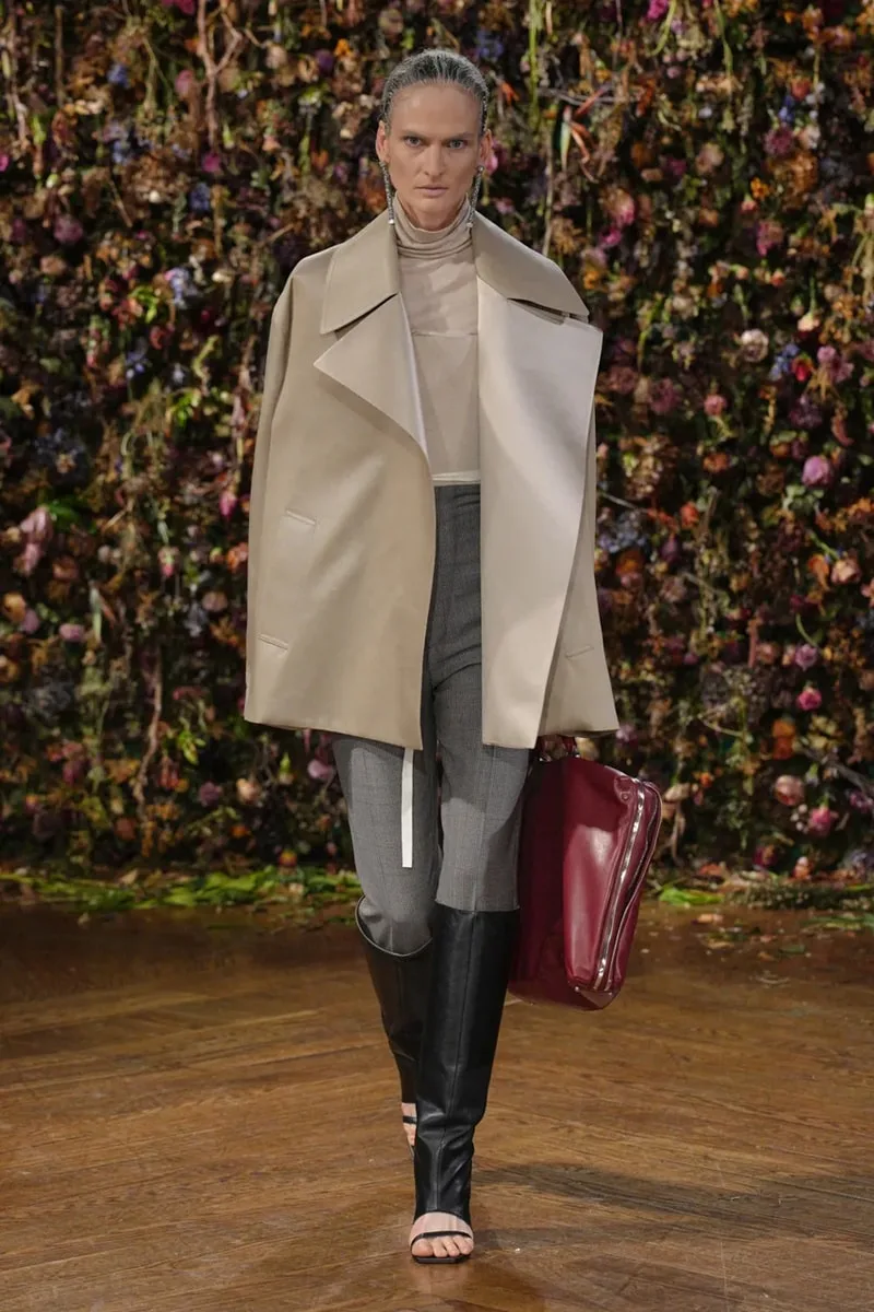 maison-margiela-ss27-la-mode-se-deconstruit/carousel-5.jpg