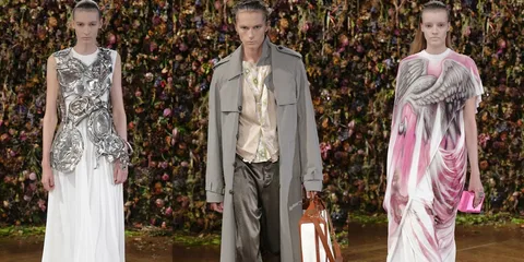Défilé de mode avec vêtements artistiques et arrière-plan floral.