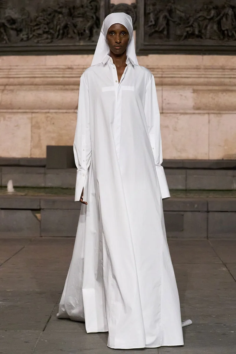 matieres-fecales-lhommage-a-la-diversite-avec-ss27/carousel-6.jpg