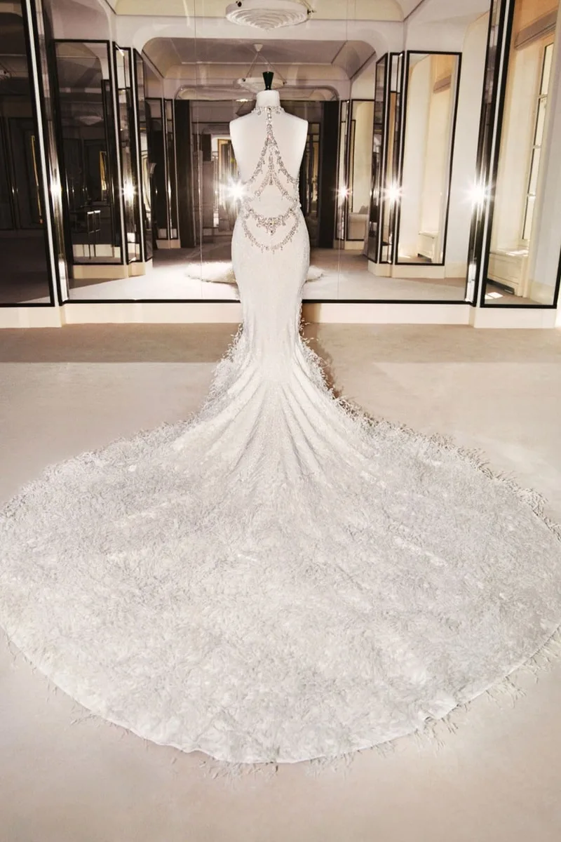 matthieu-blazy-une-robe-de-mariage-unique-pour-dua-lipa/carousel-2.jpg