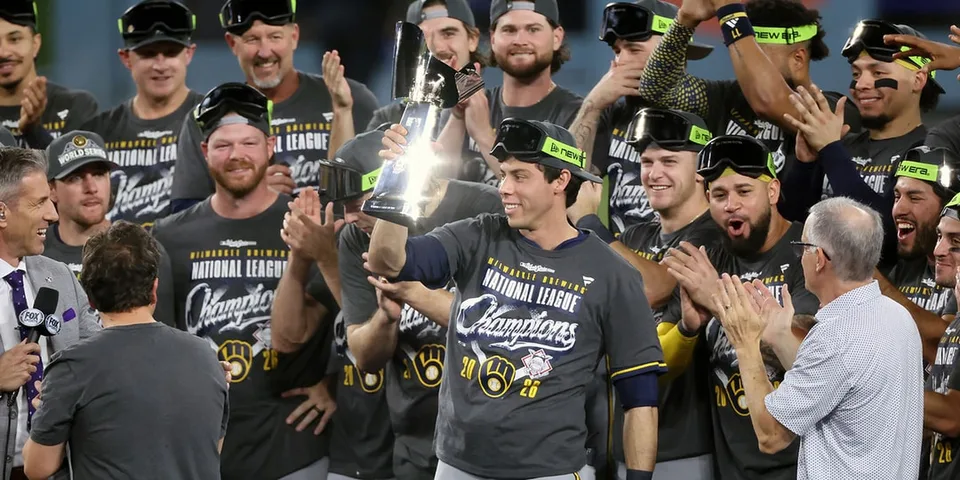 Les Brewers de Milwaukee célèbrent leur titre de champions de la Ligue nationale.