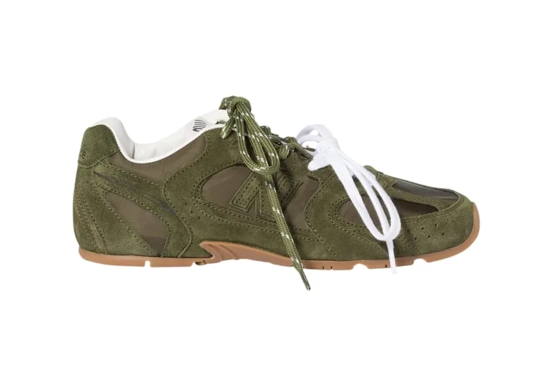 miu-miu-x-new-balance-530-sl-la-collection-ss26-revelee/carousel-7.jpg