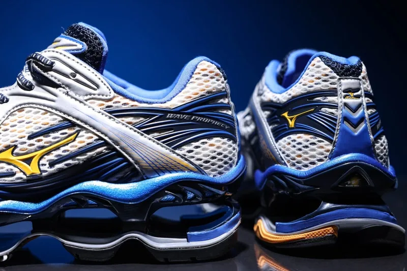 mizuno-wave-prophecy-1-deux-coloris-en-contraste/carousel-7.jpg