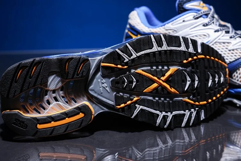 mizuno-wave-prophecy-1-deux-coloris-en-contraste/carousel-9.jpg