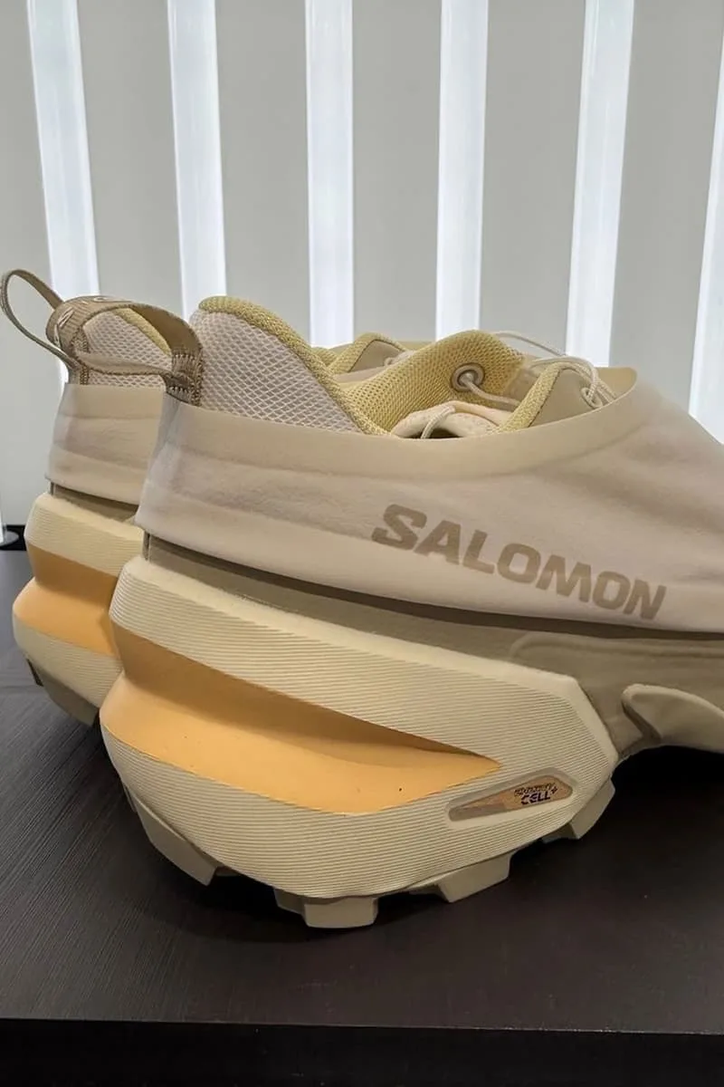 mm6-et-salomon-une-collection-estivale-2026-qui-se-devoile/carousel-6.jpg