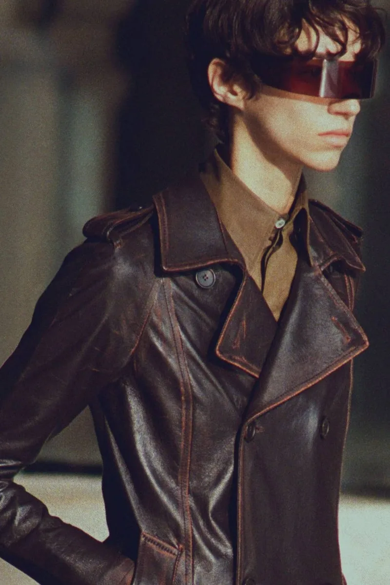 mm6-maison-margiela-une-collection-fw26-en-mouvement/carousel-9.jpg