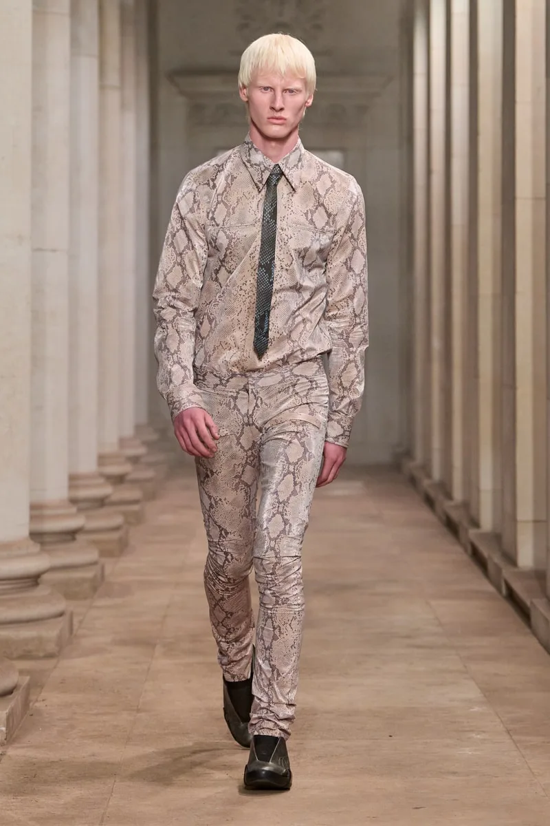mowalola-trois-air-jordan-14-pour-ss27/carousel-10.jpg