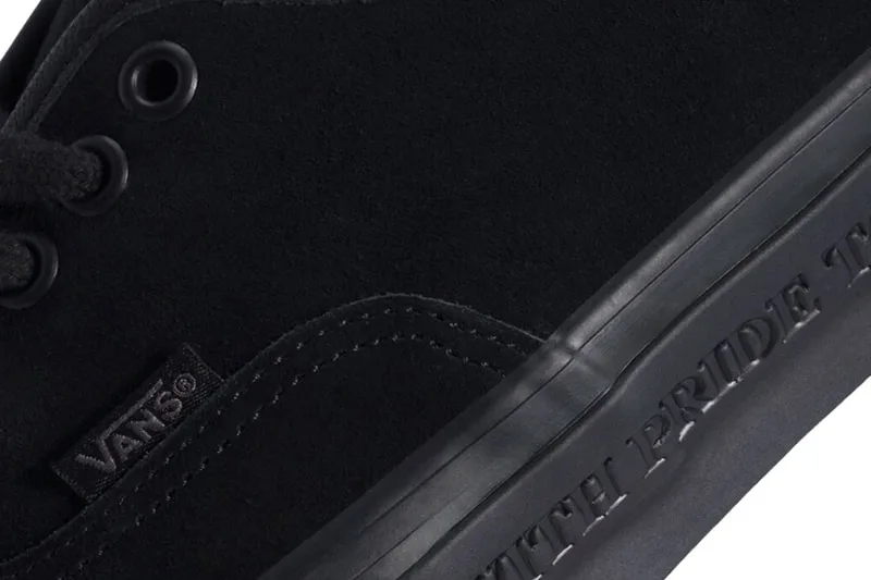 neighborhood-x-vans-collaboration-intemporelle-revelee/carousel-13.jpg