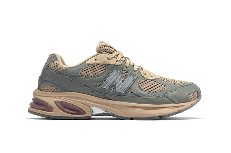 new-balance-2010-version-ostrich-par-whitaker-group/carousel-1.jpg