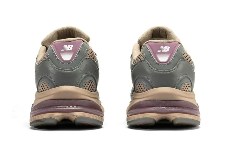 new-balance-2010-version-ostrich-par-whitaker-group/carousel-4.jpg