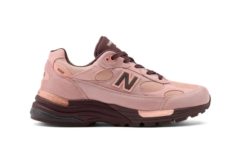 new-balance-992-pink-chalk-un-souffle-pastel-inedit/carousel-1.jpg