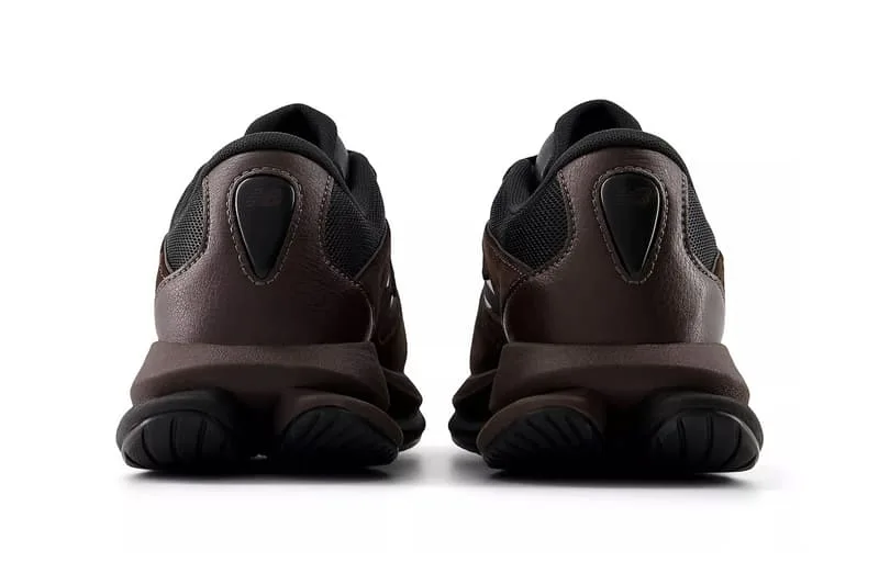 new-balance-innove-avec-la-tf100-elegance-et-performance/carousel-5.jpg