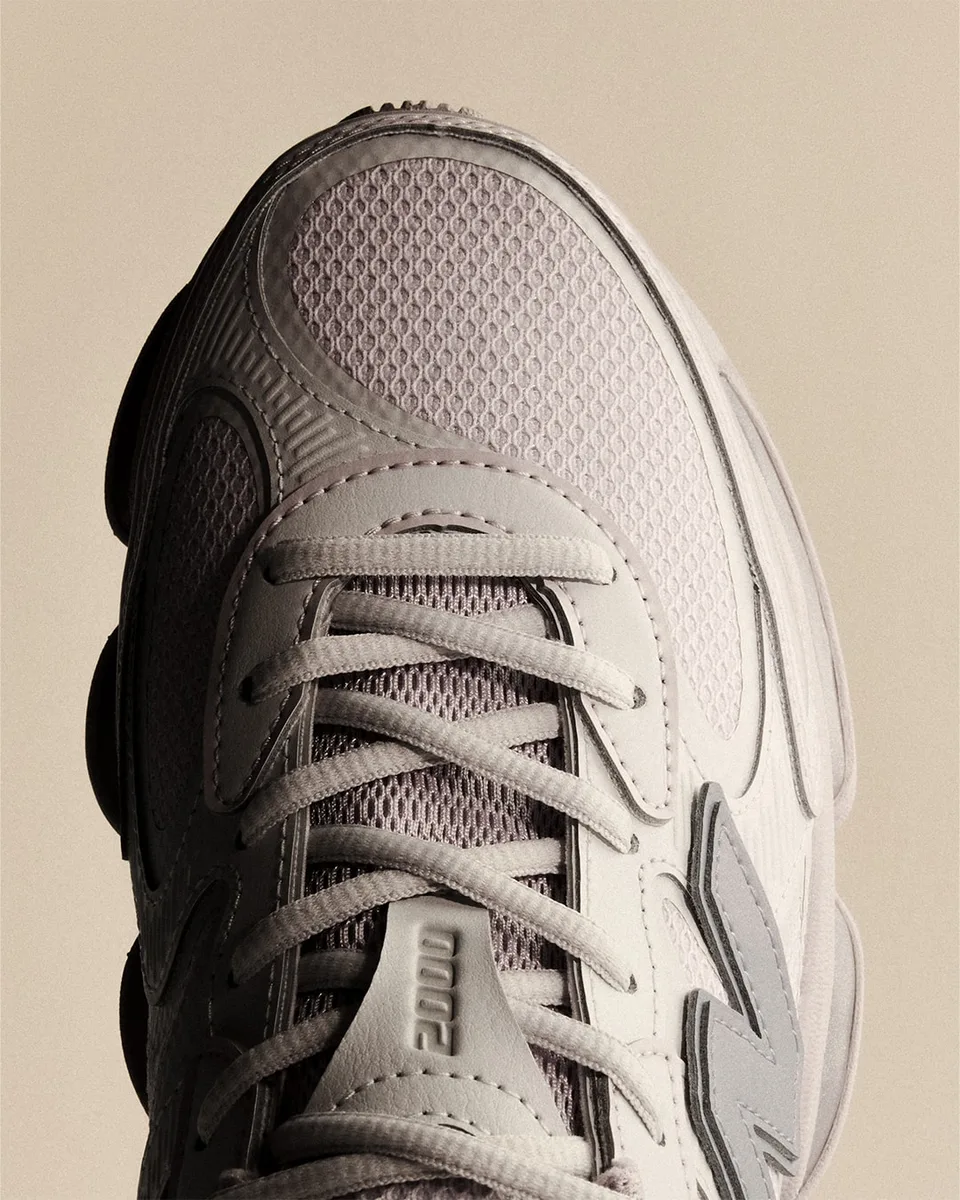 new-balance-la-revolution-abzorb-2000-luxe/carousel-8.jpg