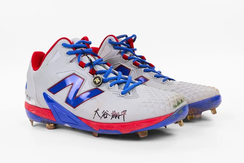 new-balance-ohtani-1-sneakers-historiques-en-vente/carousel-2.jpg