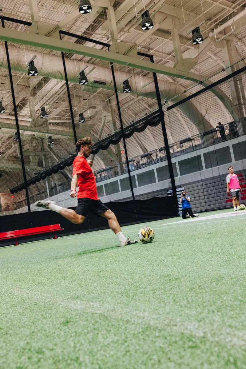 new-balance-un-apercu-de-linnovation-foot/carousel-6.jpg
