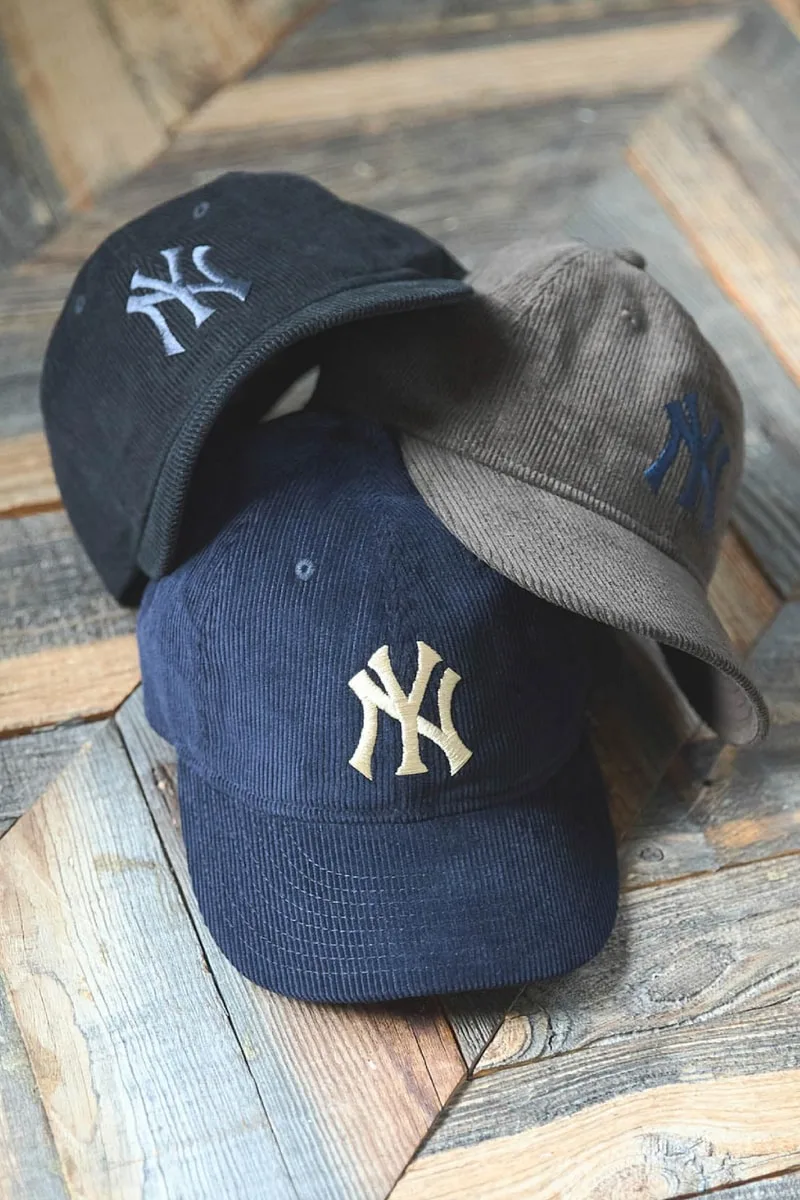 new-era-x-urban-research-la-casquette-en-velours-cotele/carousel-1.jpg