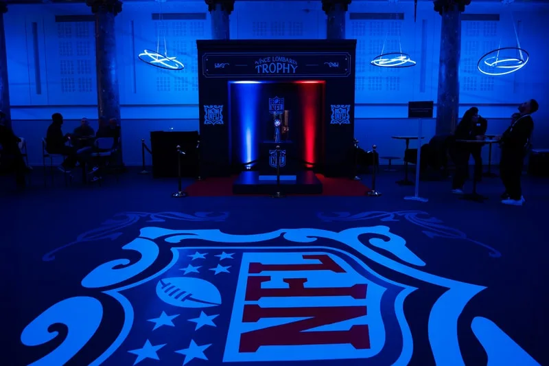 La NFL investit Paris avec Adobe, American Express, Casablanca et le PSG