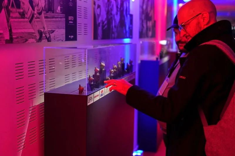 La NFL investit Paris avec Adobe, American Express, Casablanca et le PSG