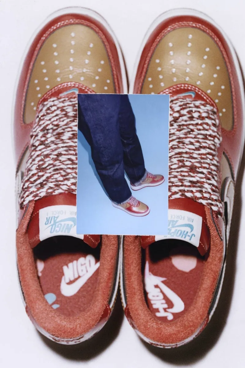 nigo-x-j-hope-une-nike-air-force-1-unique/carousel-7.jpg