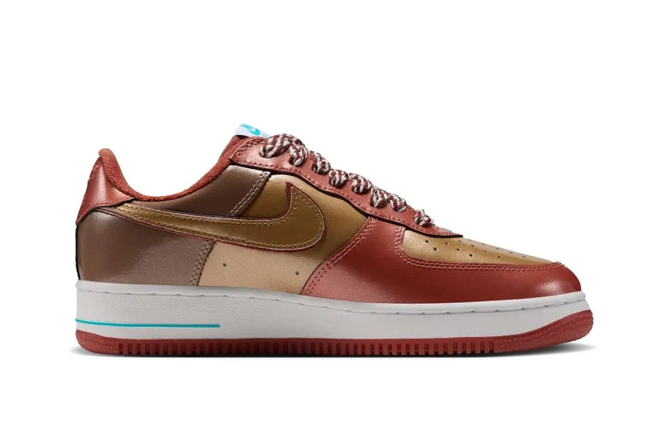 nigo-x-j-hope-une-nike-air-force-1-unique/carousel-9.jpg
