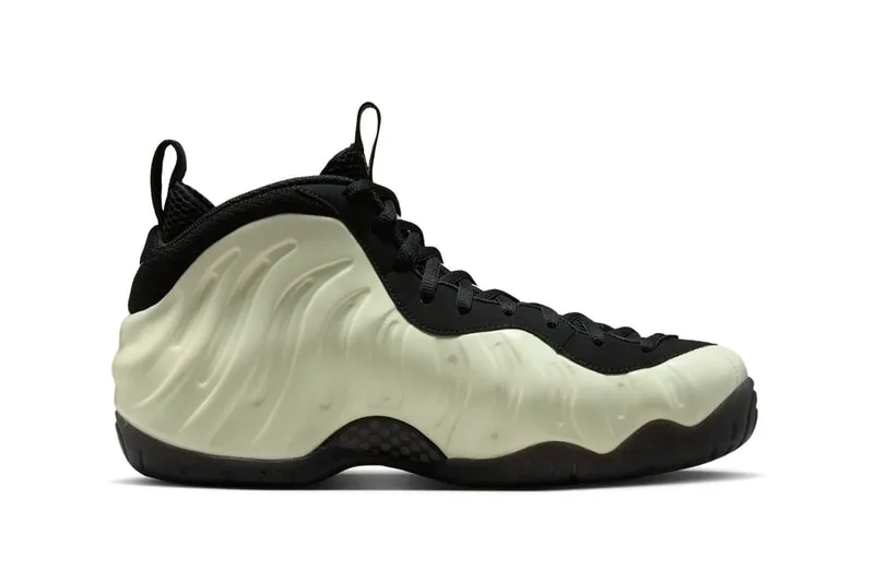 nike-air-foamposite-pro-un-eclat-lumineux-inedit/carousel-2.jpg
