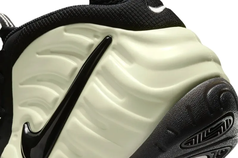 nike-air-foamposite-pro-un-eclat-lumineux-inedit/carousel-8.jpg