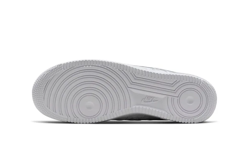 nike-air-force-1-low-le-renouveau-avec-white-stars/carousel-6.jpg