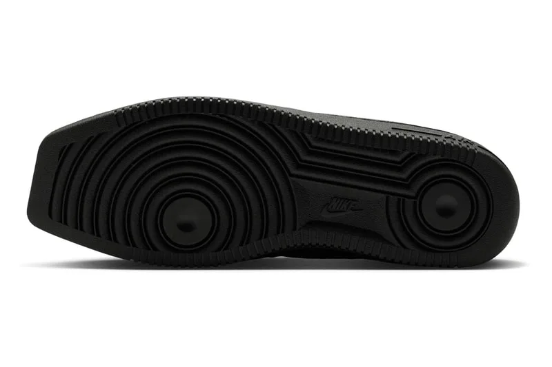 Nike Air Force 1 Low Square Toe Triple Black : infos sur la sortie