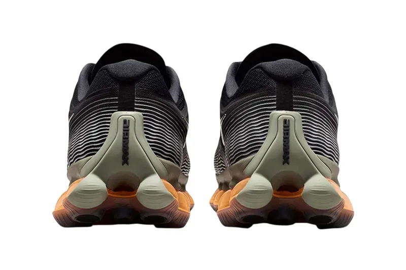 nike-air-liquid-max-la-palette-noire-metallisee/carousel-4.jpg