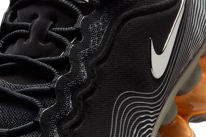 nike-air-liquid-max-la-palette-noire-metallisee/carousel-5.jpg