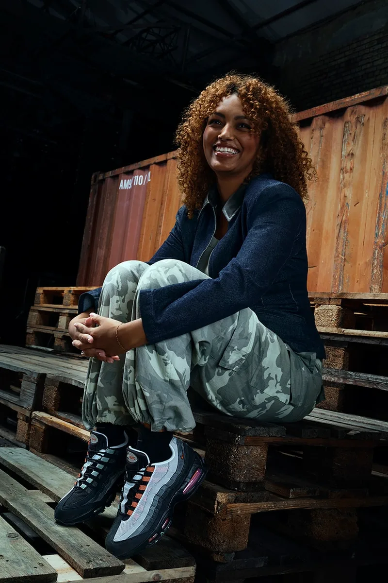 nike-air-max-95-liverpool-hommage-et-exclusivite-jd/carousel-8.jpg