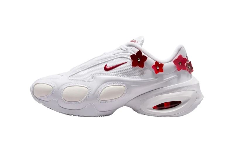nike-air-max-muse-un-bouquet-metallique-envoutant/carousel-1.jpg