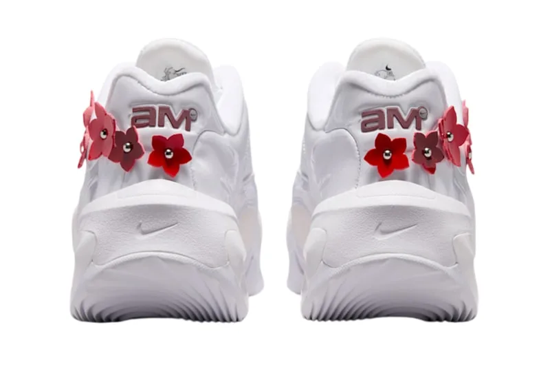 nike-air-max-muse-un-bouquet-metallique-envoutant/carousel-4.jpg