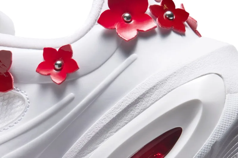 nike-air-max-muse-un-bouquet-metallique-envoutant/carousel-7.jpg