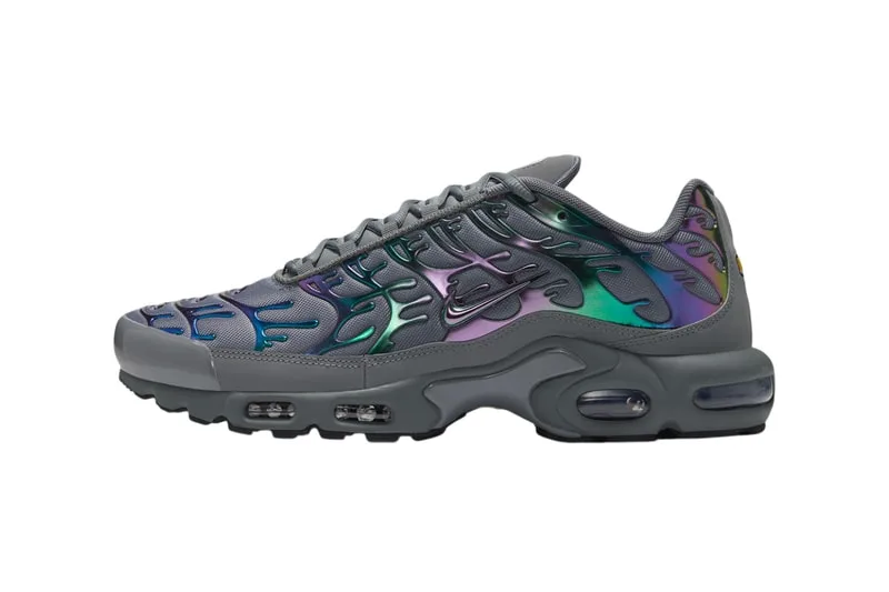 nike-air-max-plus-la-version/carousel-1.jpg