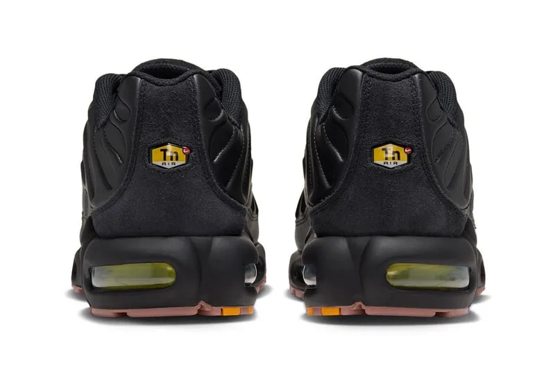 nike-air-max-plus-premier-linspiration-tiempo-revue/carousel-5.jpg