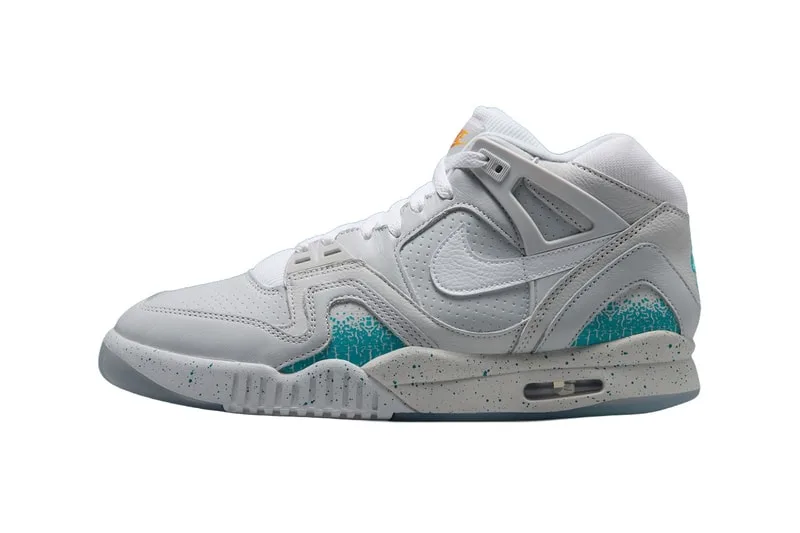nike-air-tech-challenge-2-retour-vers-le-futur-pour-lus-open-2026/carousel-2.jpg