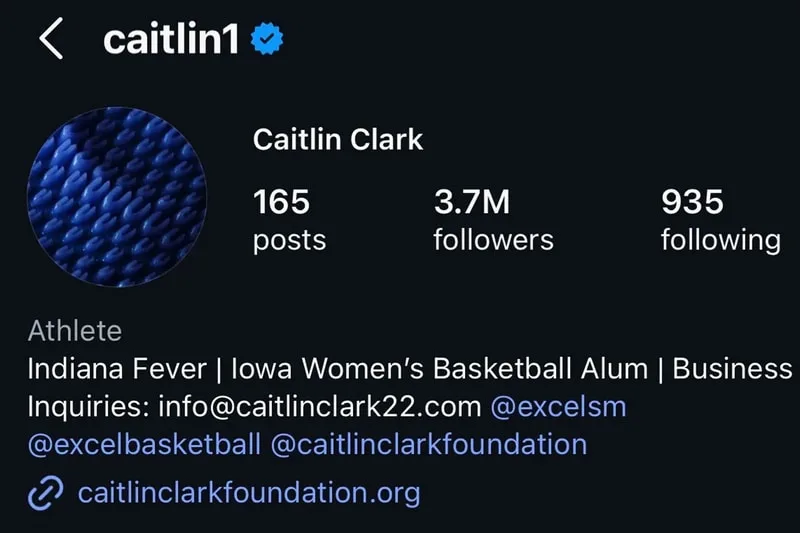 Profil Instagram de Caitlin Clark avec 3,7M d'abonnés.