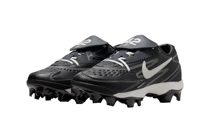 nike-celebre-jackie-robinson-avec-une-paire-de-crampons-unique/carousel-4.jpg