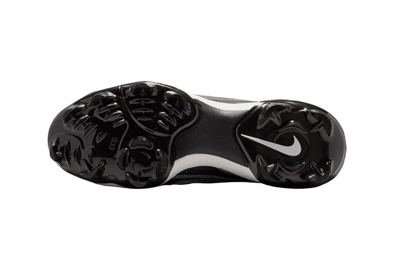 nike-celebre-jackie-robinson-avec-une-paire-de-crampons-unique/carousel-5.jpg