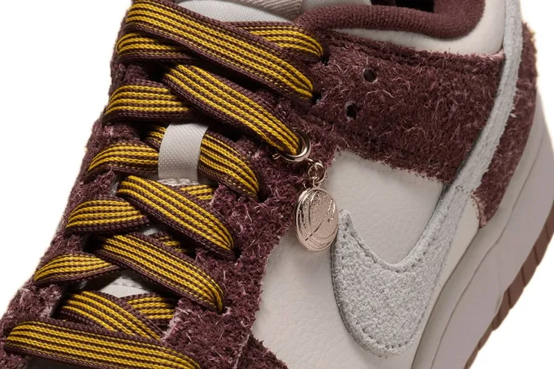 Nike Dunk Low Basketball Charm JA3772-658, images officielles