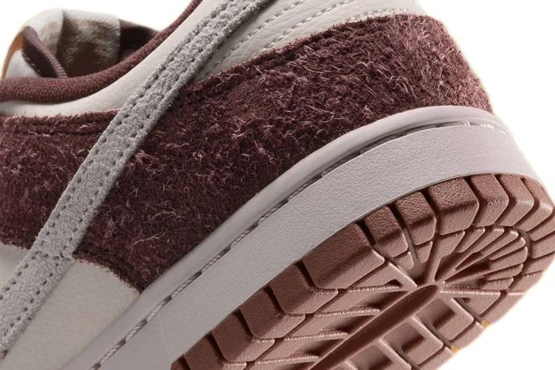 Nike Dunk Low Basketball Charm JA3772-658, images officielles