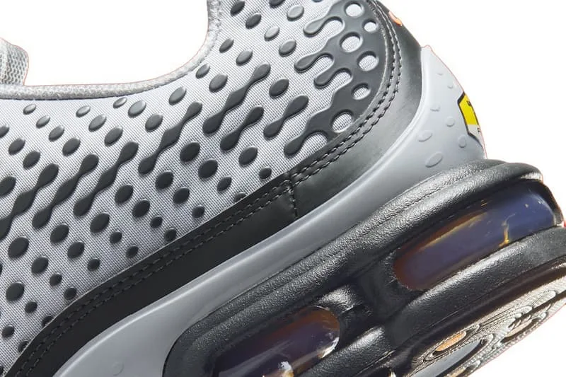 nike-enflamme-la-air-max-plus-vii-avec-laccent-hot-curry/carousel-8.jpg