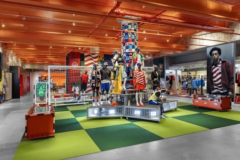 nike-et-jordan-un-pop-up-store-a-decouvrir-a-paris/carousel-2.jpg