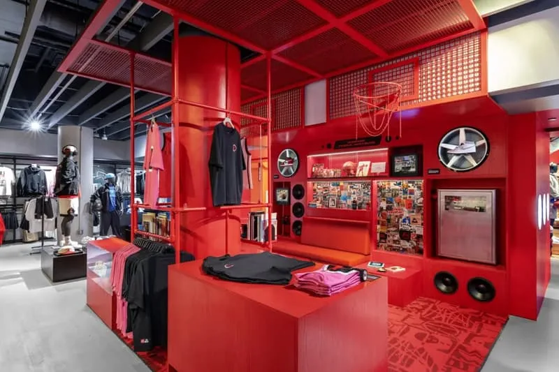 nike-et-jordan-un-pop-up-store-a-decouvrir-a-paris/carousel-4.jpg