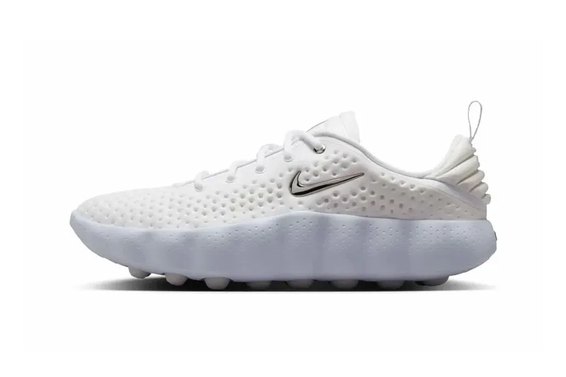 nike-mind-002-minimalisme-et-technologie-sensorielle/carousel-1.jpg