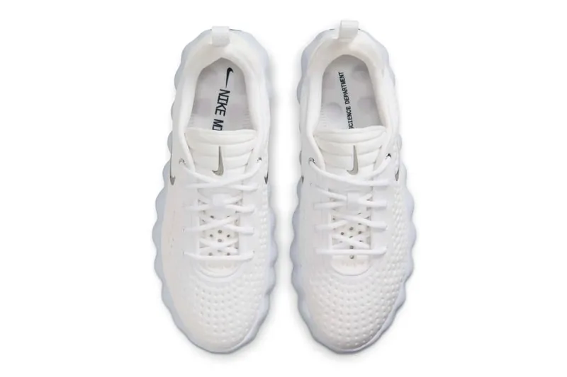 nike-mind-002-minimalisme-et-technologie-sensorielle/carousel-4.jpg