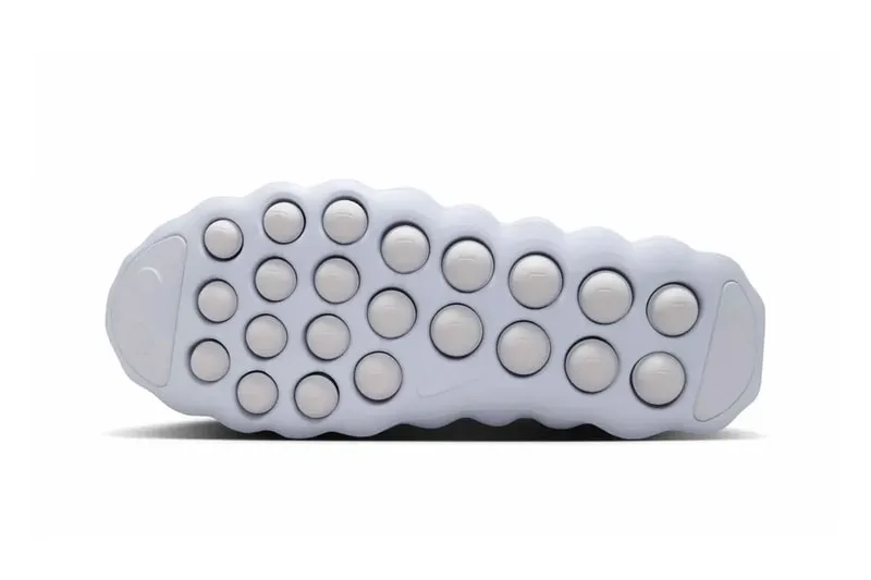nike-mind-002-minimalisme-et-technologie-sensorielle/carousel-6.jpg