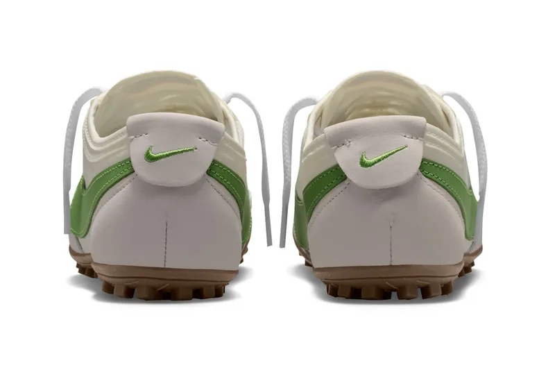 nike-moon-shoe-le-retour-vibrant-du-coloris-chlorophyll/carousel-4.jpg
