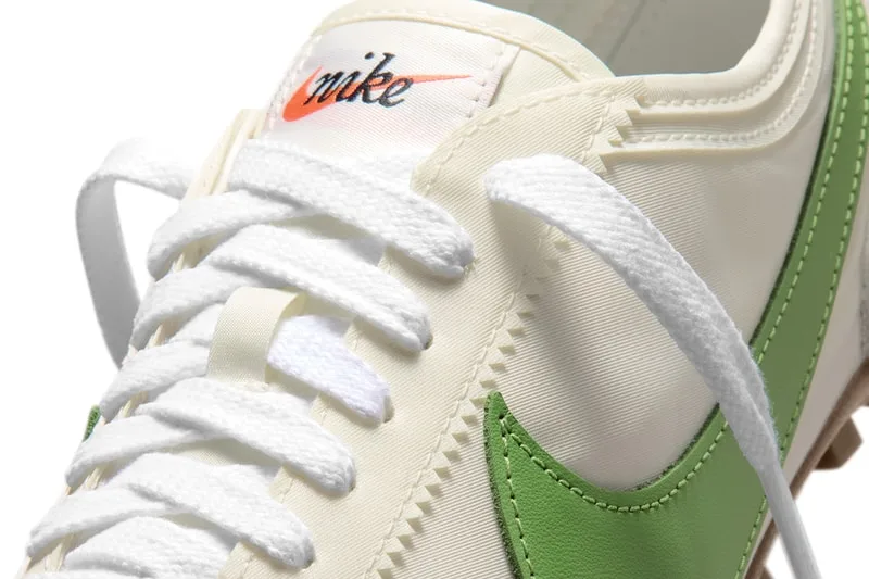 nike-moon-shoe-le-retour-vibrant-du-coloris-chlorophyll/carousel-6.jpg